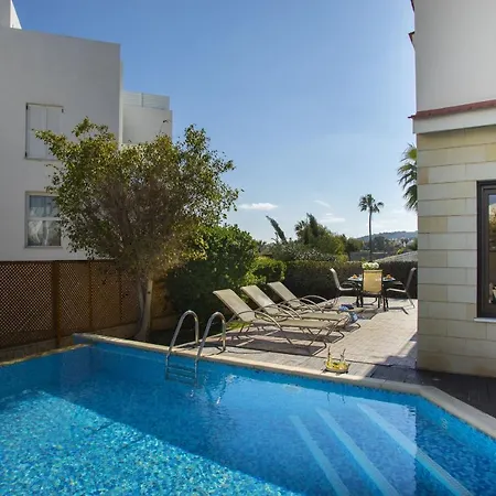 Fig Tree Bay Buena *