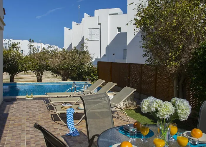 Fig Tree Bay Buena Vila *