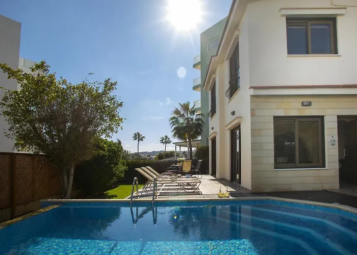 Vila Fig Tree Bay Buena Protaras