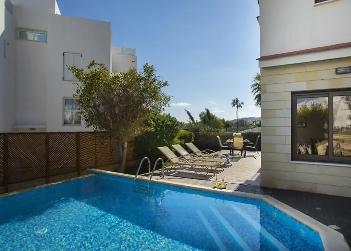 Fig Tree Bay Buena *