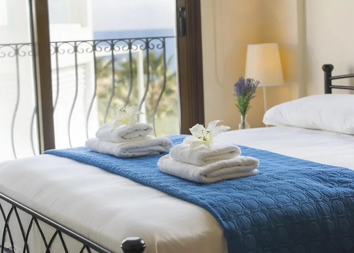 Fig Tree Bay Buena * Протарас